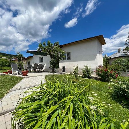 Casuta De Vacanta Vila Călimăneşti Exterior foto
