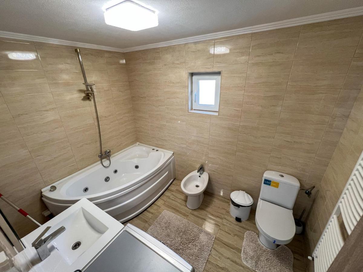 Casuta De Vacanta Vila Călimăneşti Exterior foto